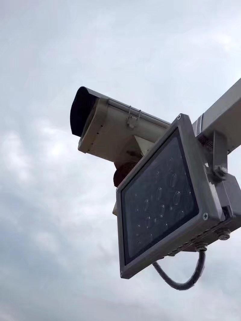 Product Introduction of Đèn hồng ngoại hỗ trợ camera nhìn đêm 200m-40W / HL-XIR20 11
