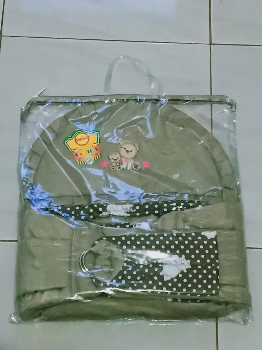 Gendongan bayi samping bordil gendongan  bayi