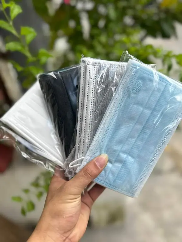 Set 4 hộp 200 cái khẩu trang y tế 4 lớp TTP cho người lớn, khẩu trang ngăn bụi, chống tia cực tím hiệu quả 6