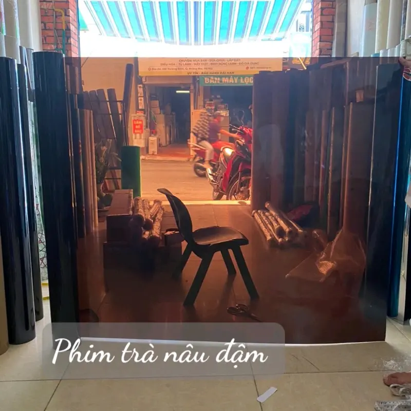 Phim dán kính ô tô xe tải chống nắng cách nhiệt chống chói khổ 1m 5