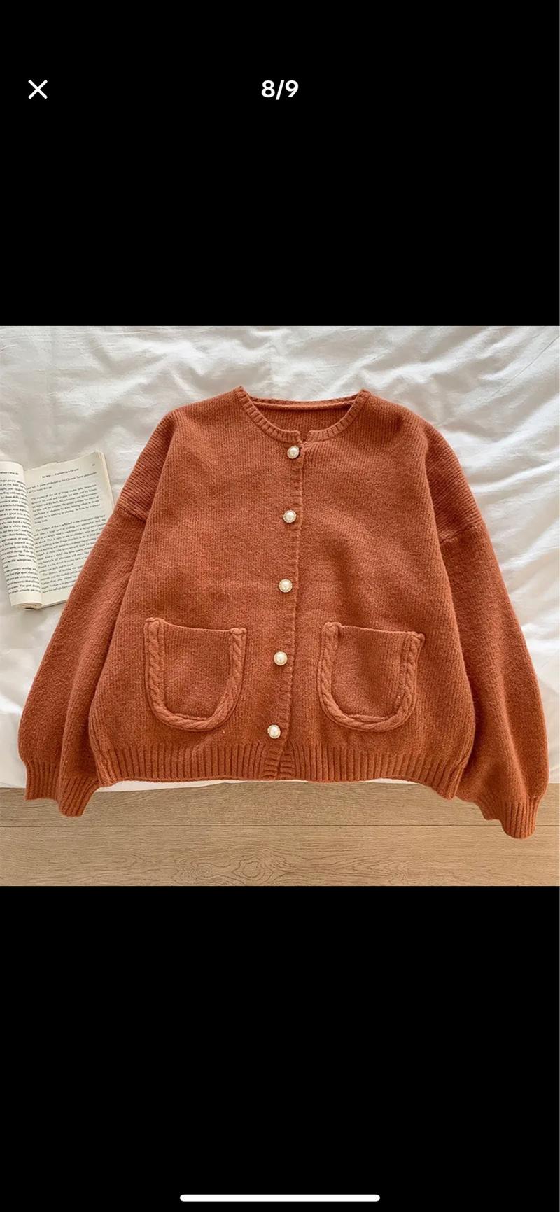 Product Introduction of Áo cardigan len cúc ngọc túi vuông siêu xinh - H203 Ôm gọn 2