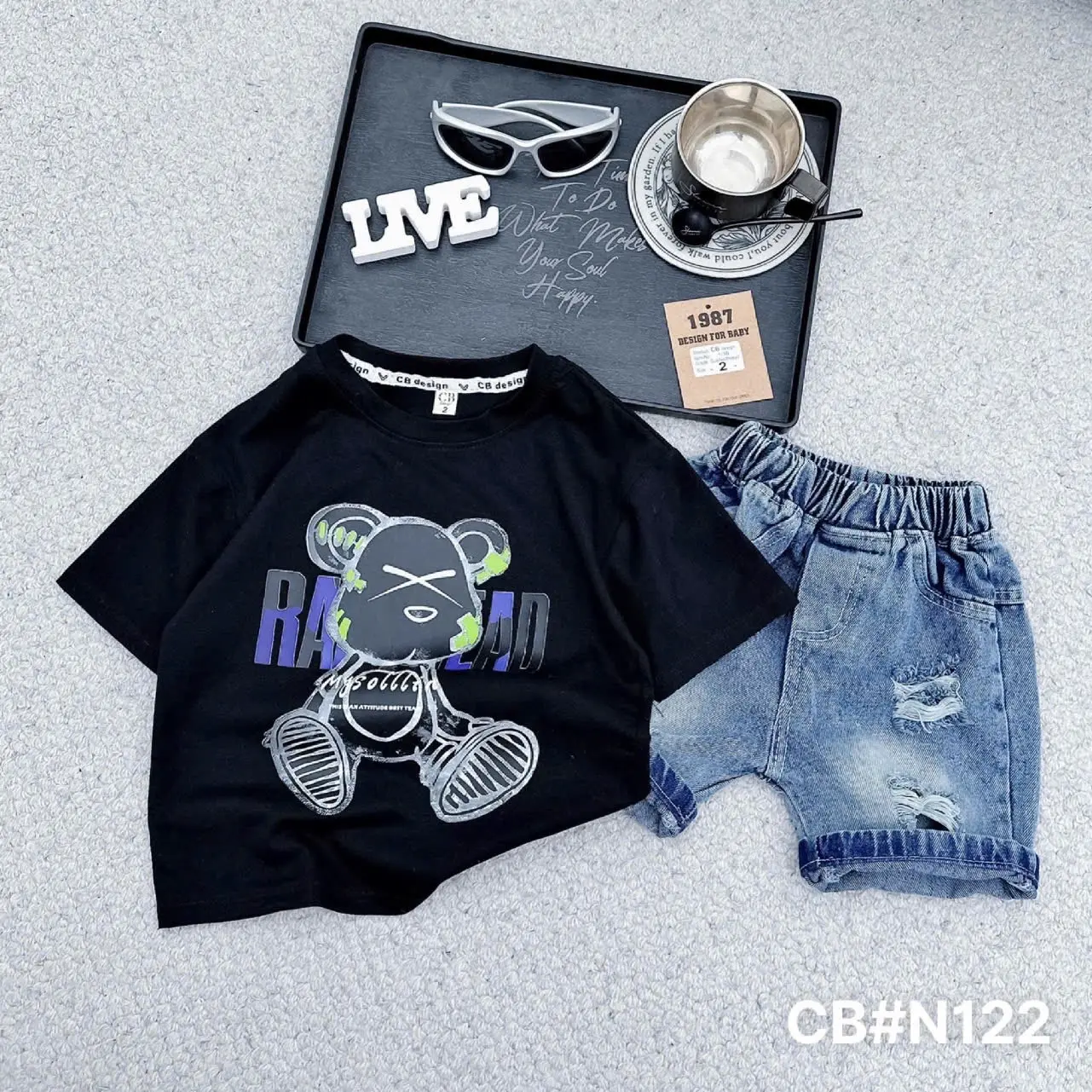 (8-30kg) Set bộ áo cotton gấu BEARBRICK đen phối quần jeans mềm cho bé trai