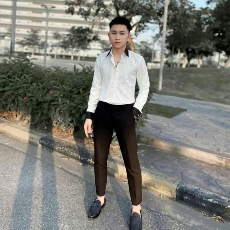 Áo Sơ Mi Nam Phong Cách Hàn Quốc Kiểu Dáng Trẻ Trung Sang Trọng 2 Màu Cơ bản Phù Hợp Với Mọi Lứa Tuổi