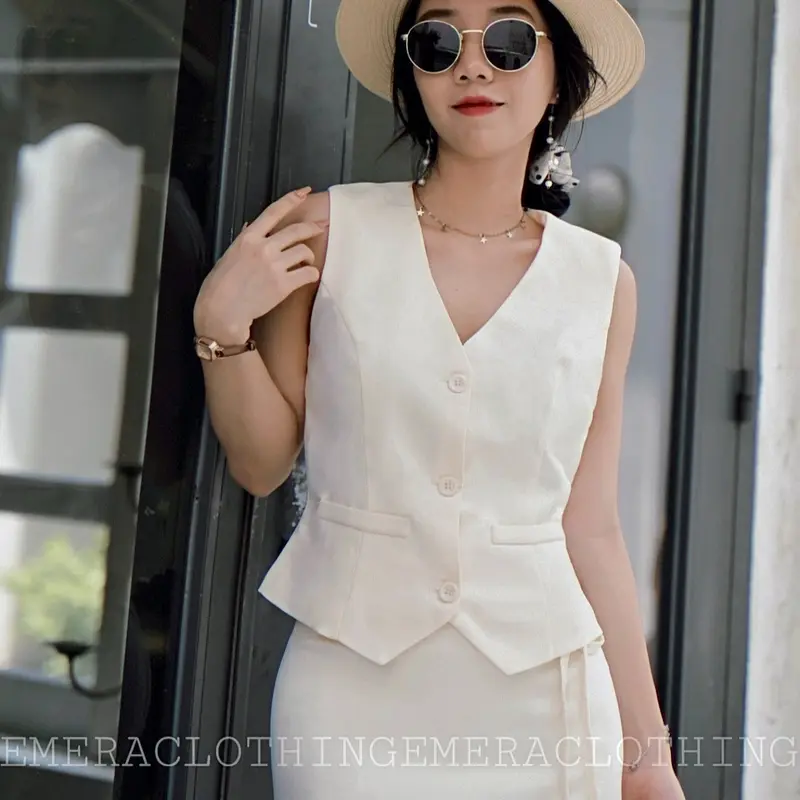 Set thiết kế váy áo Amelia màu Kem- áo croptop gile và chân váy dáng dài sang chảnh, thời thượng Nữ Women Kaki váy gile  nữ đồ tết 4
