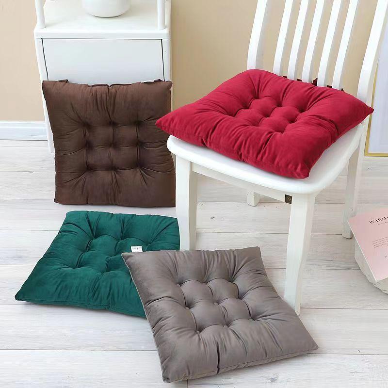 Product Introduction of Thickened butt cushion, special chair cushion for bedroom, detachable and washable simple design, suitable for office chairs, comfortable hip cushion, enhance sitting experience 3