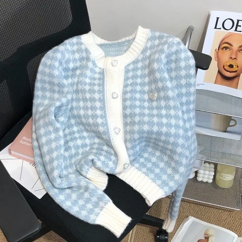 Áo khoác cardigan cúc đá trái tim dài tay cổ tròn họa tiết chất len mềm mịn hàng QCCC (CÓ BIG SIZE) SP27