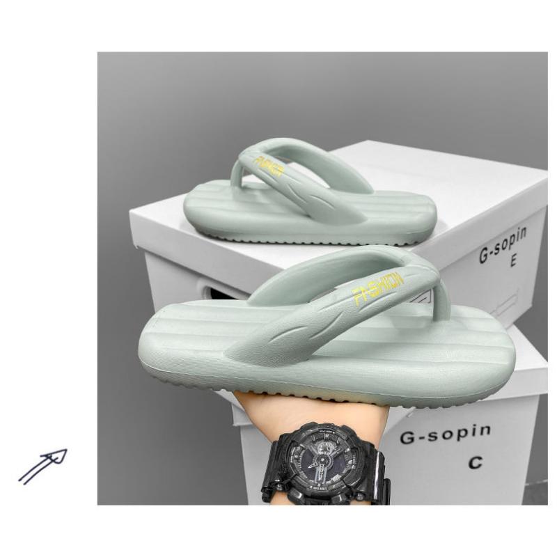 Product Introduction of Men Wear 2024 Hot Super Soft Thick Sole Anti-slip Anti-odor Lightweight Outdoor Home Clip-on Slippers 39