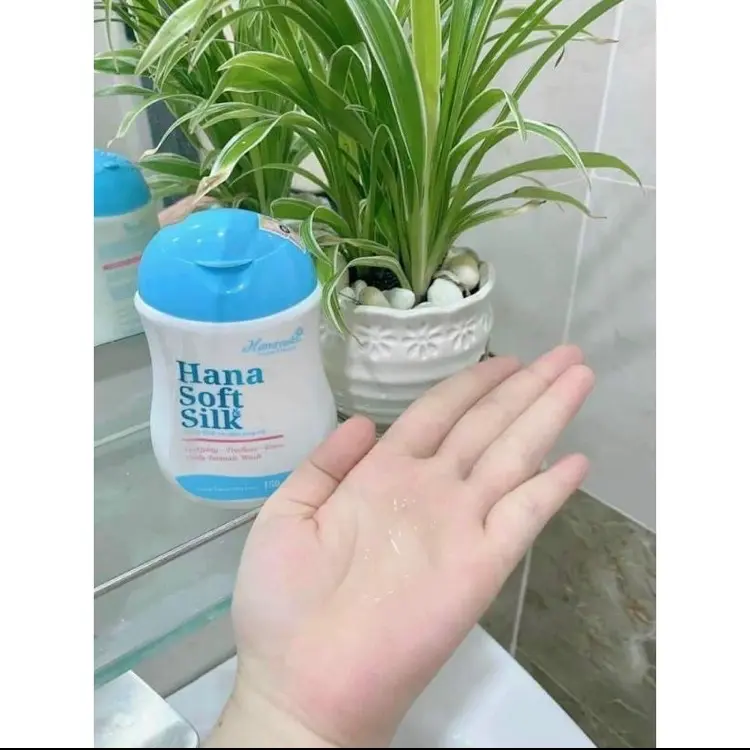 Dung dịch vệ sinh Hanayuki Hana Solt Silk cho nữ 4