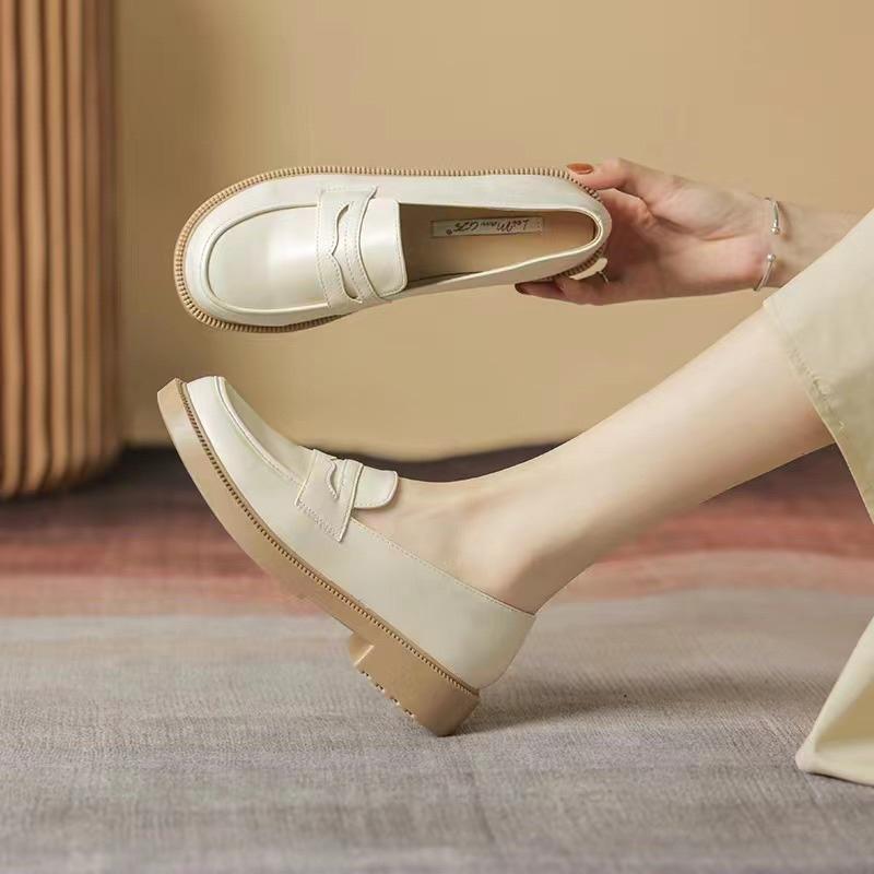 Product Introduction of 3221 Giày Moca Loafer Nữ Giày Màu Kem Đen Có Sẵn Fullbox QCCC 14