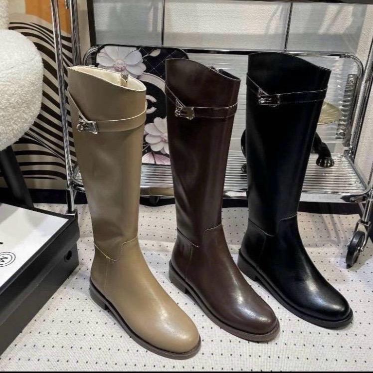   hàng QCCC Loại1   Bốt nữ Bốt khoá mới 2025 đế 3cm hàng quảng châu cao cấp loại 1m  full box hãng  - chất da dày dặn mềm 