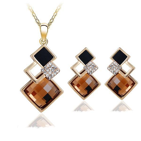 Product Introduction of Fashion Temperament Jewelry Set for Women, Classic European and American Geometric Square Crystal Acrylic 12