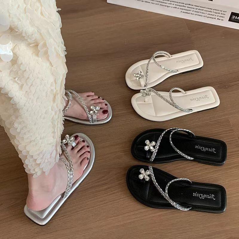 Product Introduction of Sandal Roman, Gred Tinggi, Sarung Telefon Berlian Feng Shui Peri, Selipar Berlian Buatan, Gaya Ins Musim Panas, Selipar Rata Baharu 2024 4