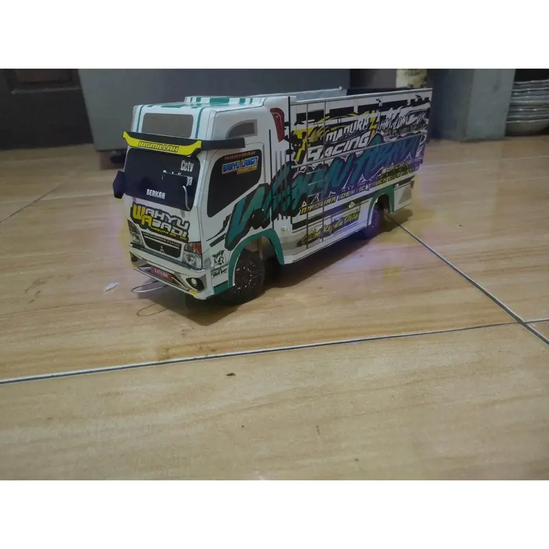 Miniatur truk oleng Canter mobil mainan anak kekinian bisa belok kanan kiri bonus terfal 7