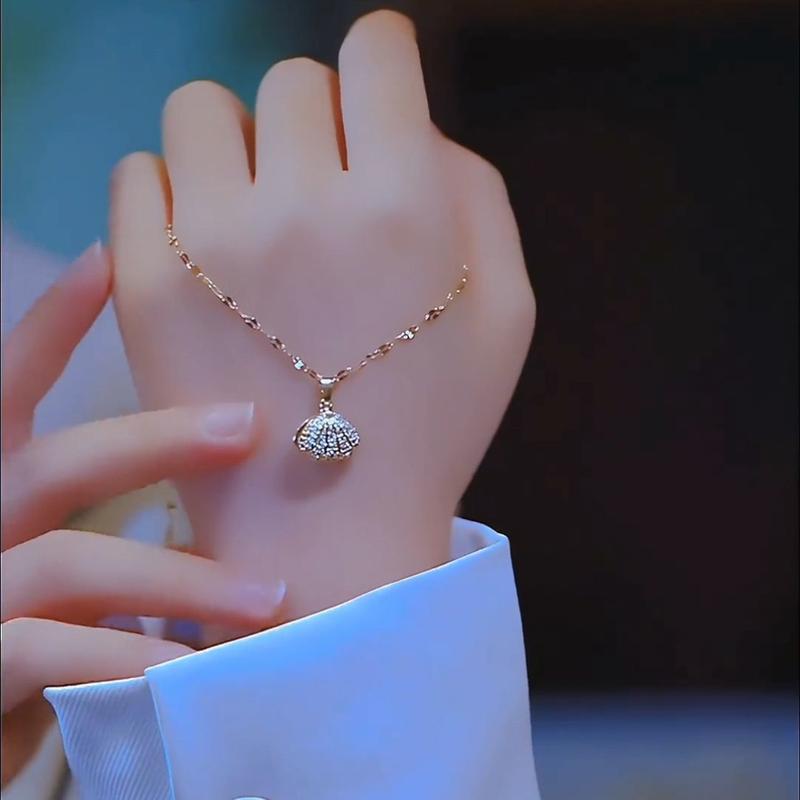 Product Introduction of Fashion Pearl Shell Necklace for Women Titanium Steel Non-Fading Gold Shell Pendant Simple Elegant Clavicle Chain trinkets butterfly  design  pendant  habib limbal  ring sardonyx chain  heart  necklace pendant  butterfly tyla  water  necklace starry  jewe 5