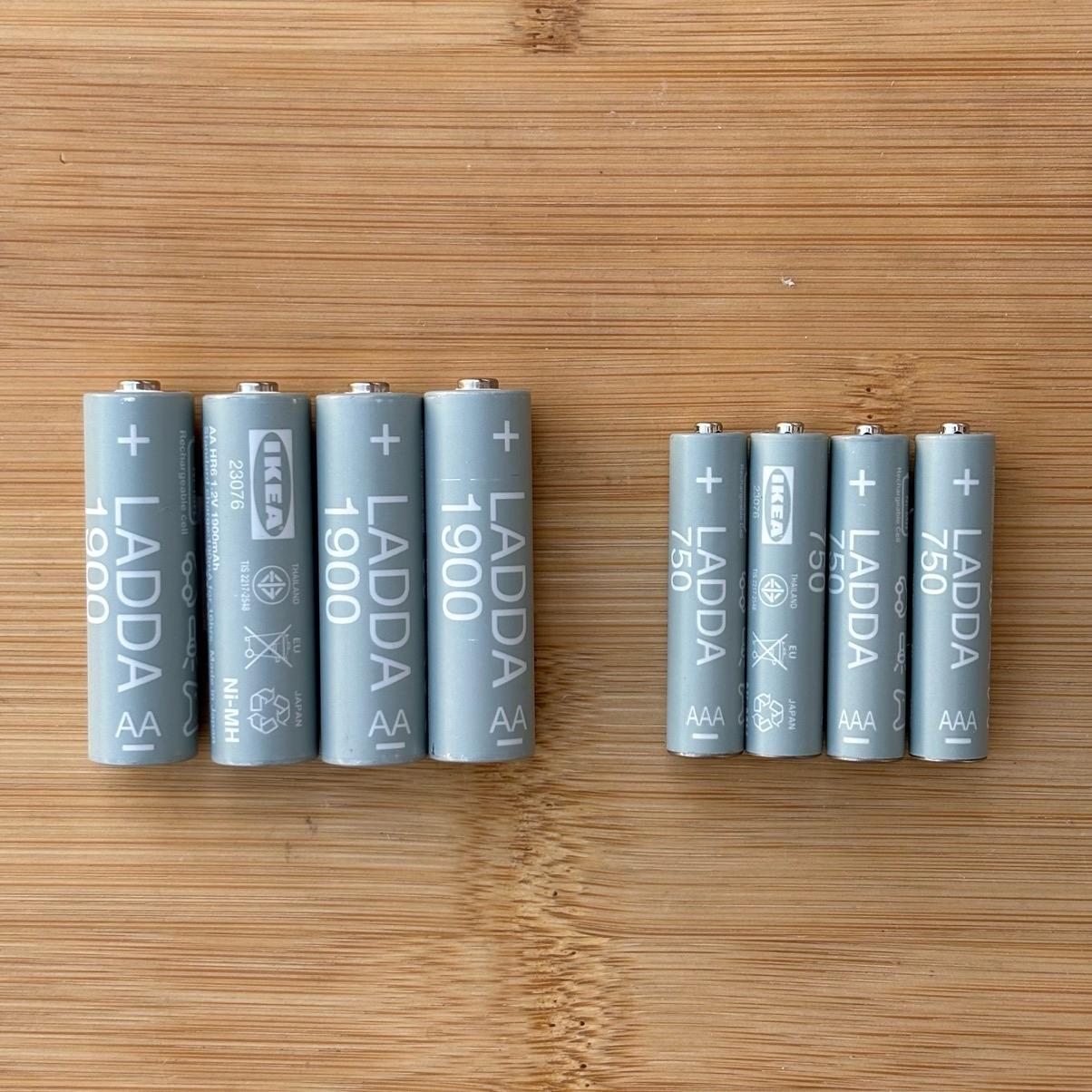 แบตเตอรี่ ถ่านชาร์จ IKEA 4 ก้อน AA AAA ชาร์จไฟได้ 1,000 ครั้ง LADDA