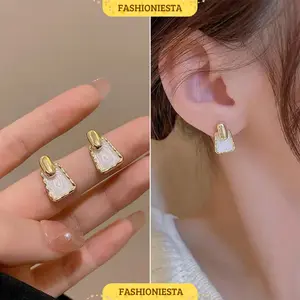 Anting-Anting Petak Putih Anti Karat S925 Aksesoris Wanita Korea Style Fashion