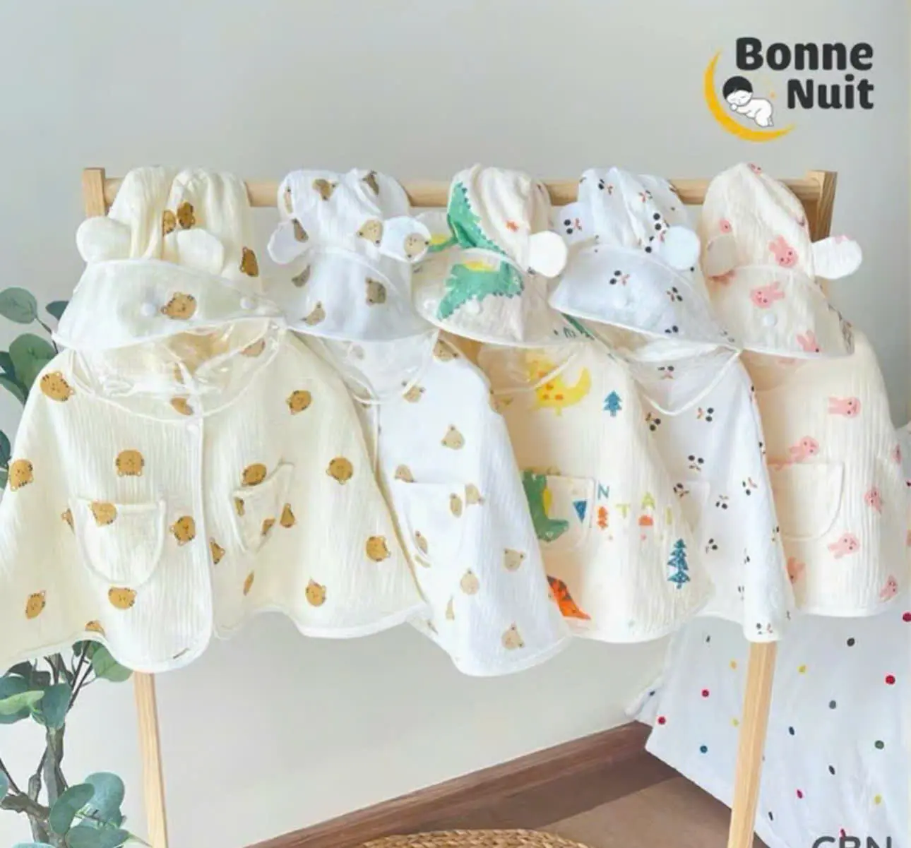 Áo choàng chống nắng cho bé vải Musilin  thoáng mát, có kính chống bụi dễ dàng tháo rời, cho bé từ 6-18kg