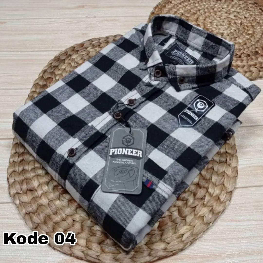 Kemeja Flanel Pria Lengan Pendek Kualitas Original Premium Hem Cowok Dewasa Motif Catur Merah Kotak Baju Standar Distro