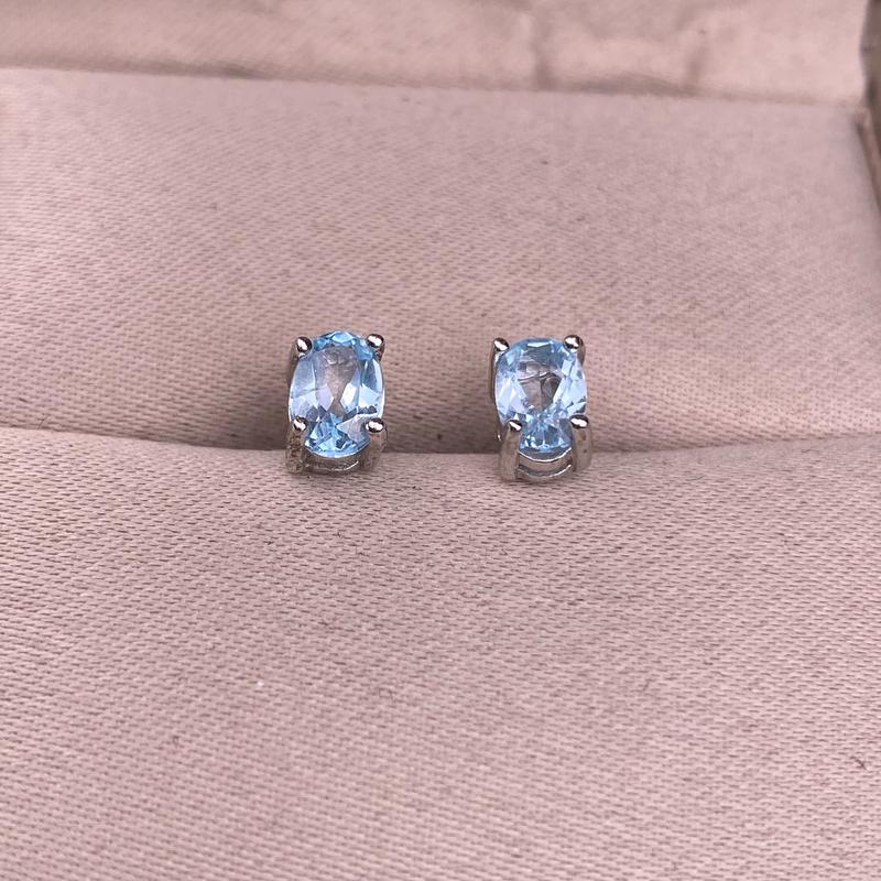 Product Introduction of Amethyst Garnet Citrine Blue Topaz Peridot Earrings S925 Silver Inlaid Classic Women's Earrings 18