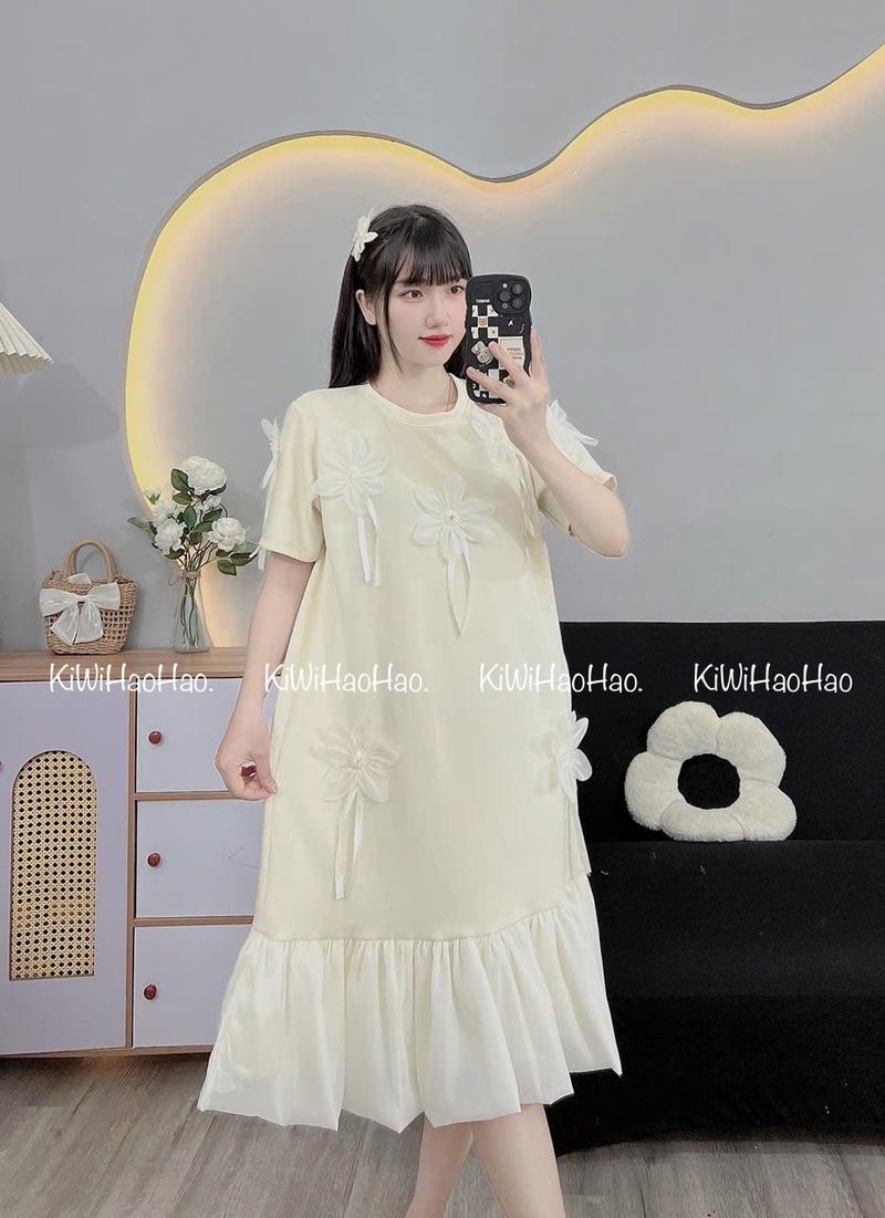 Product Introduction of Váy bầu Kết Hợp Sau Sinh (V102).  Chất umi Lạnh Thêu Hoa Nổi Cao Cấp  - Cổ Tròn Cộc Tay Dáng Babydoll Dài hơn- chân váy xoè -4 màu xinh xinh 8
