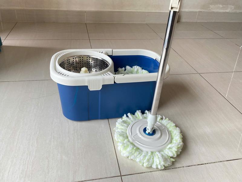 Bộ Lau Nhà Xoay 360 Độ (1 thùng + 1 cây lau + 4 bông lau) Có 4 Bánh Xe Di Chuyển - Thùng Nhựa ABS Cứng, Bảo Hành 6 Tháng 5