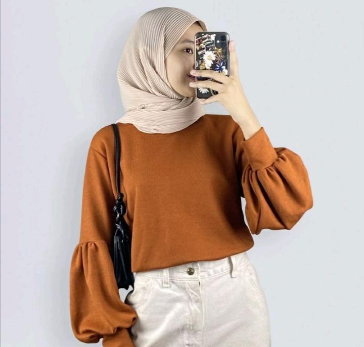 Product Introduction of Kaos RIB Tangan Panjang Balon / Kaos RIB Premium / Kaos RIB Lengan Panjang / Kaos Terbaru / Kaos Hits Wanita / Baju Wanita Terbaru Kekinian / Kaos Lengan Panjang Wanita / Baju Kaos Fashion Wanita / Baju Polos Tangan Panjang Wanita / Kaos Polos Wanita 28