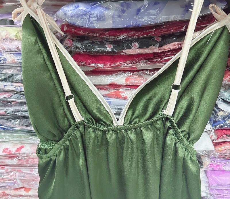 Product Introduction of (60Kg - 90Kg) Bộ Đồ Ngủ Lụa Satin Có Mút Rời Phối Viền Ren Dễ Thương Gợi Cảm Mặc Ngủ, Chất Lụa Mịn Mát Ít Nhăn 6