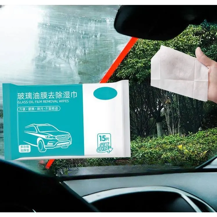 Car glass to remove stains, dust, wipes, clean car front windshield, rearview mirror