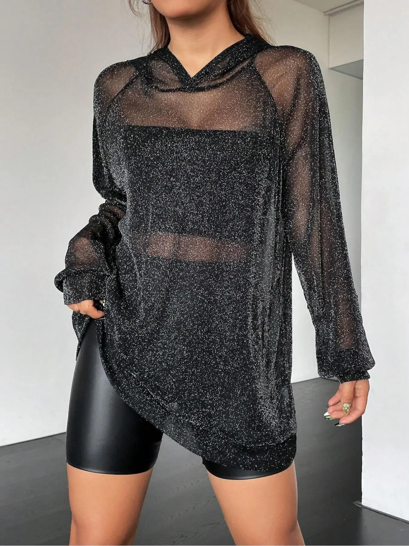 Women's Glitter Decorate Long Sleeve Tee, Fashion Casual Sheer Top for Daily Outdoor Wear, Ladies Clothes for All Seasons