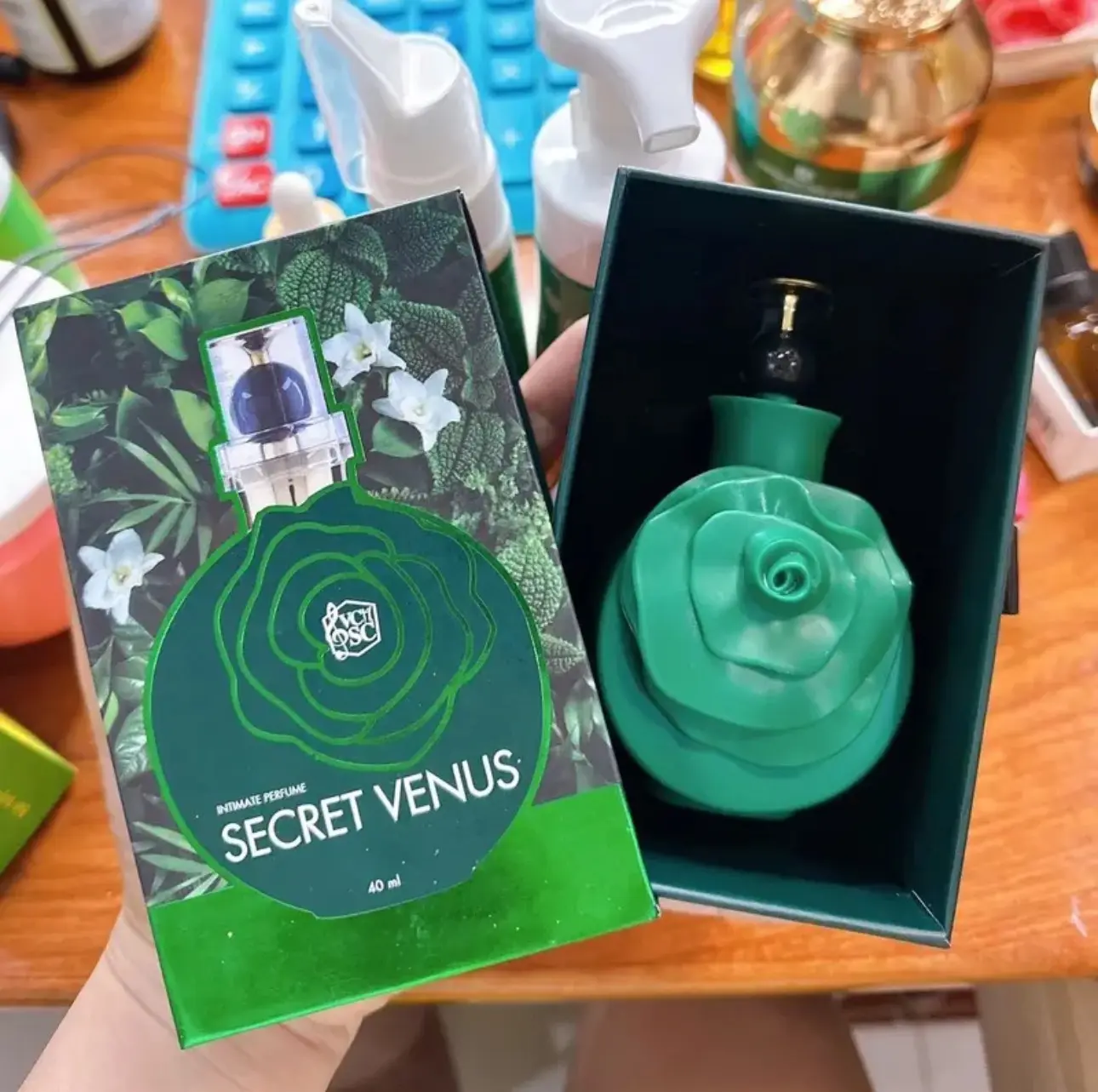 Nước Hoa Vùng Kín Lớn 40ML