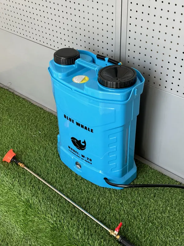 Máy phun thuốc trừ sâu 20L W-20 Blue Whale - Bơm đơn, 5 đầu béc - Tiệt Trùng, Khử Khuẩn 1