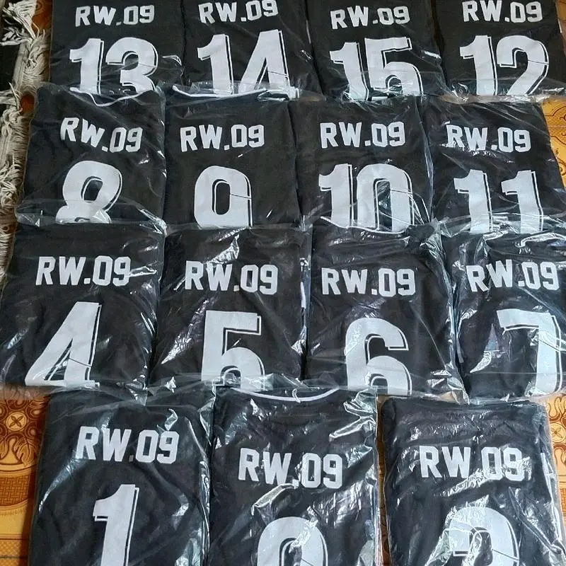 Setelan dan clana BOLA PAKET KOMLIT NAMA+NOMOR+LOGO DAN SEPONSOR Baju Futsal Olahraga Sport 1