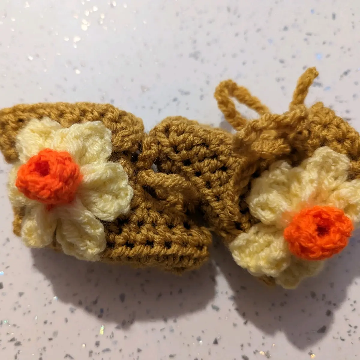 Daffodil Baby booties/shoes in 0-3months Baby Newborn