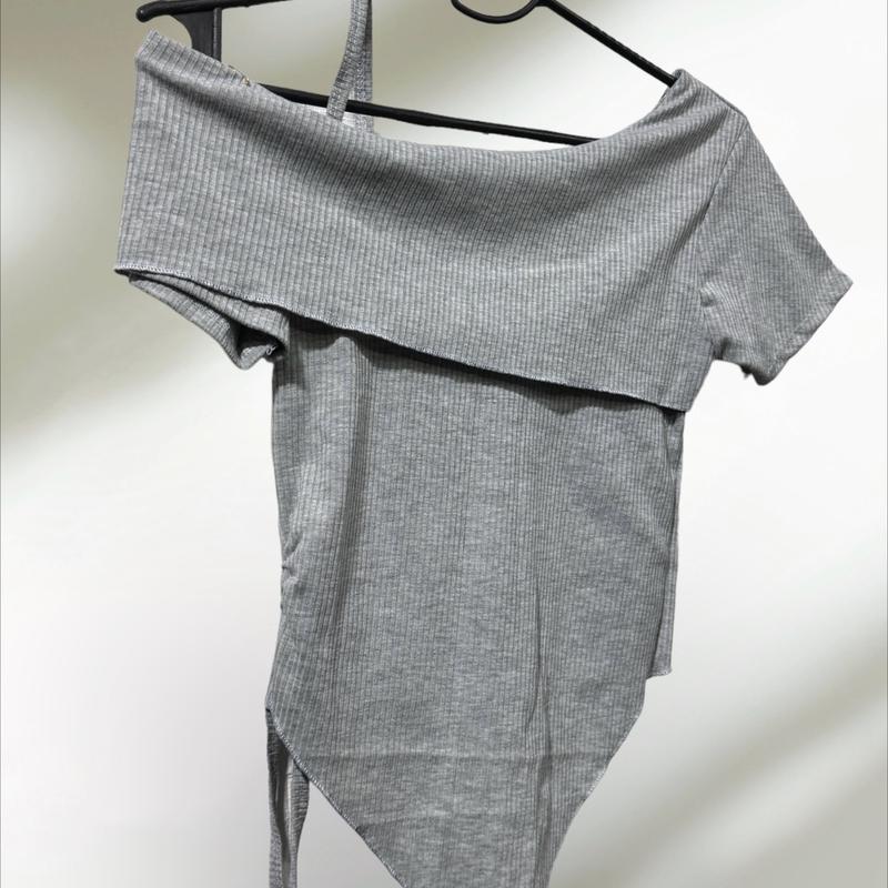 Áo thun TN nữ trễ vai lệch tà rút dây eo vạt nhọn Top Màu Trắng Cổ Tròn Nhung - Women áo trễ xám 1 bên y2k Voi