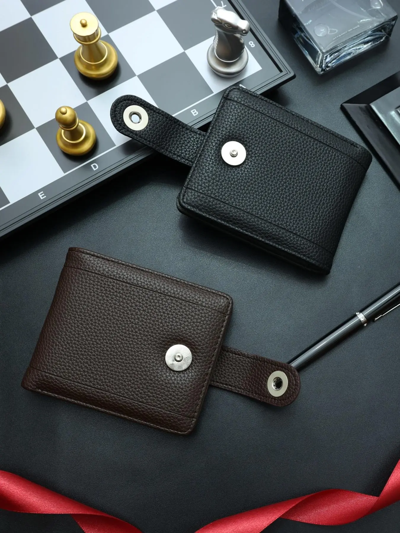 Men's Business Fashion Bifold Wallet, Large Capacity Card Holder & ID Holder, Casual Trendy Wallet for Work & Daily Use
