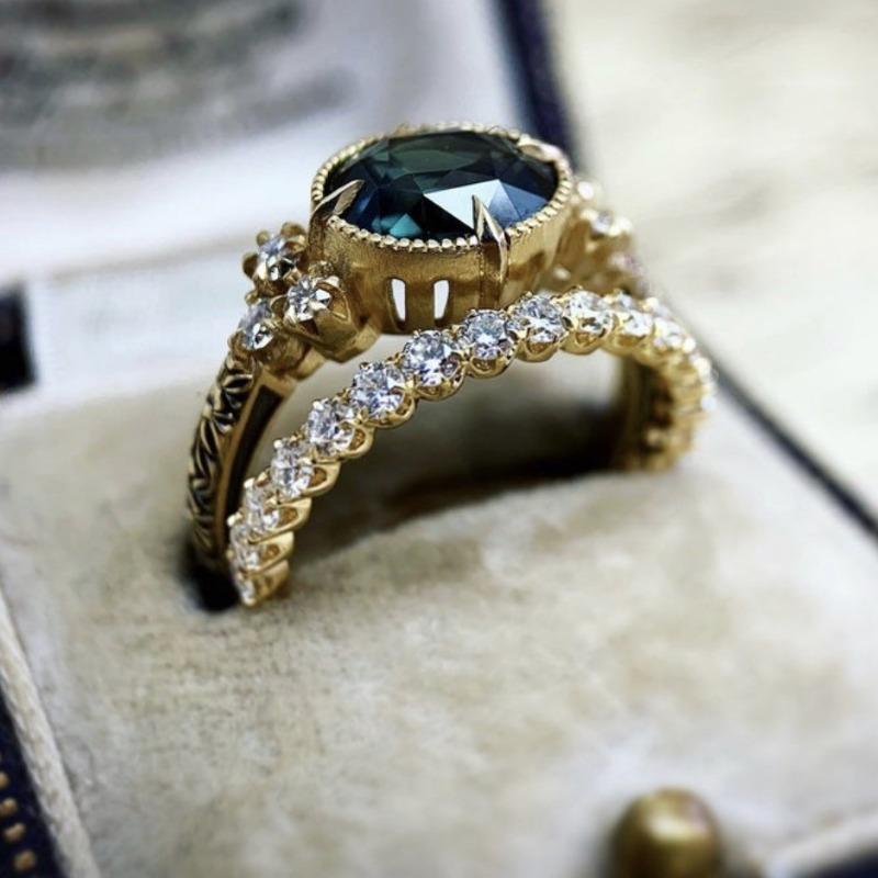 Product Introduction of Senior women's green jade ring, couple ring, alloy inlaid zircon ring jewelry, suitable for men and women with the same ring jewelry 6