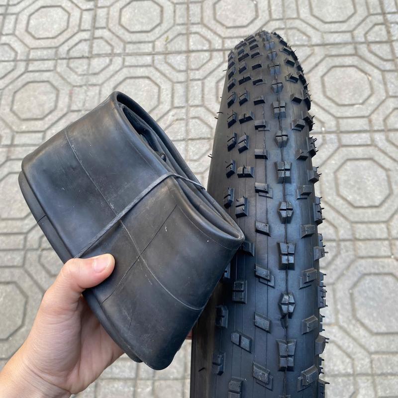 săm kèm lốp xe đạp bánh béo 26X4.0