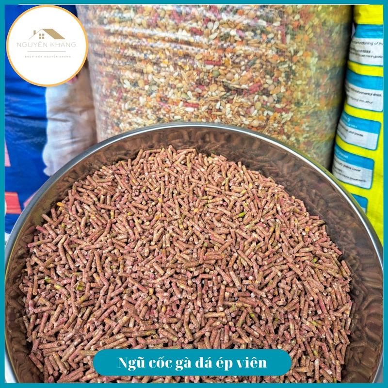 Ngũ cốc ép viên cho gà đá gà tre chim cu gáy két vẹt cao cấp bổ sung thêm men tiêu hóa túi 1kg