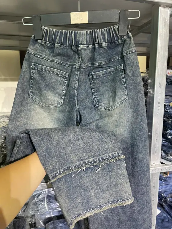 A31- quần jean dang xuông thêu hinh chu gập  gấu cho bé gái có size từ 20-60kg dài quần 70-94cm 3