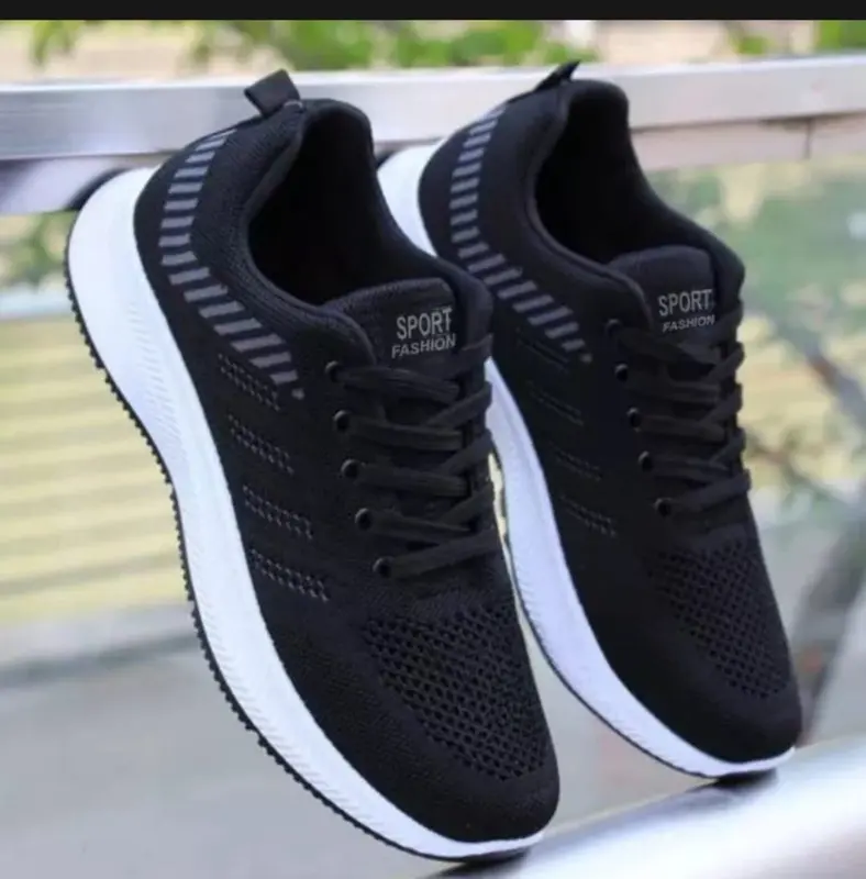 SEPATU PRIA DAN WANITA KEKINIAN SEPATU SPORT SEPATU RUNNING SEPATU SNEAKERS BEST FASHION TRENDY SEPATU KASUAL Olahraga Casual Shoes Kerja Hitam 0