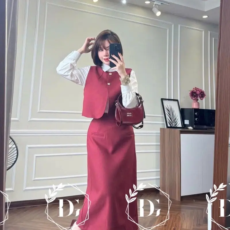 Set 3 chi tiết ( áo gile, chân váy, áo sơ mi trắng )