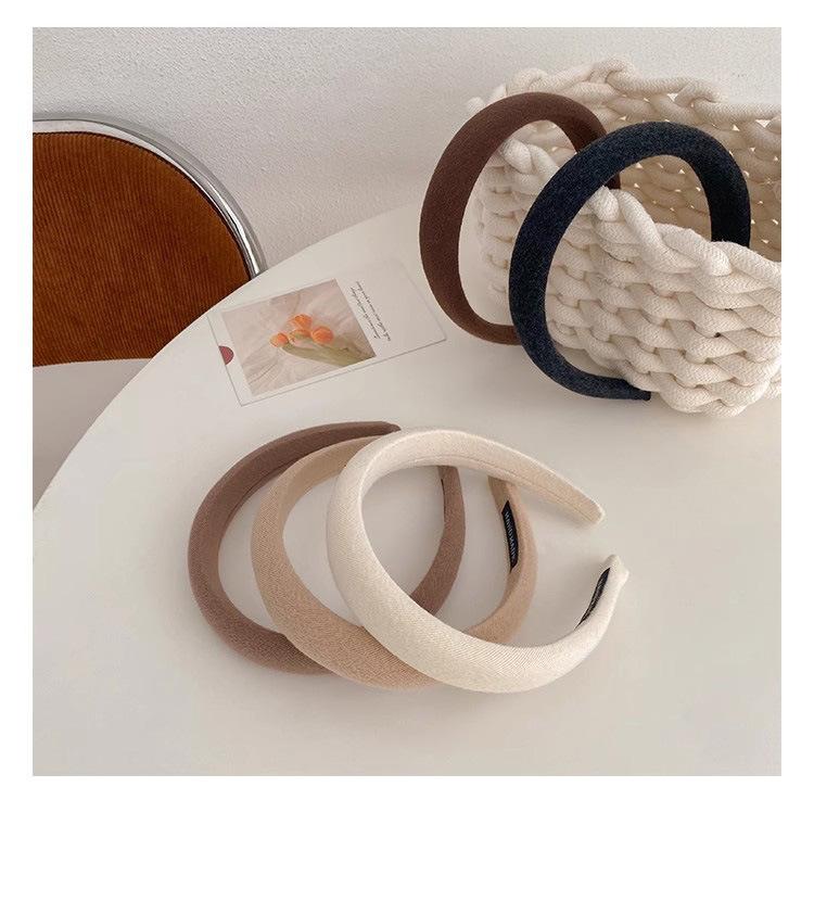 Product Introduction of Solid Color Versatile Sponge Headband Soft Stretchy Hair Accessory for Everyday Styling, Workouts Fashion Comfortable Non-Slip Hair Band for Women Girls 12