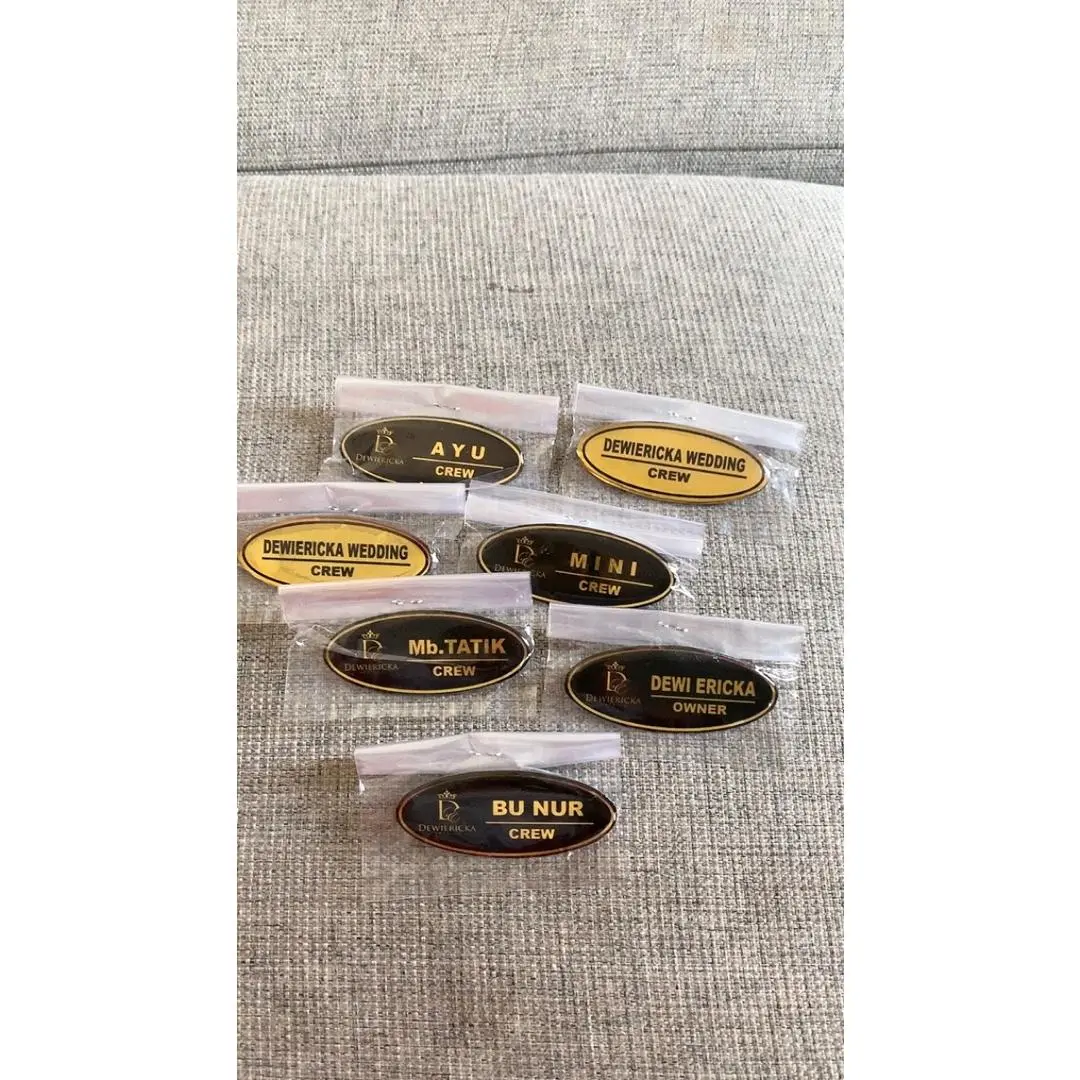 Name tag/nama dada/name tag oval/papan nama dada oval akrilik+resin+peniti pin