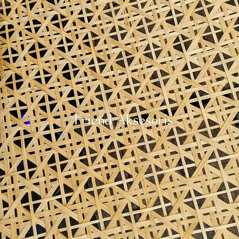 Anyaman Bambu Alami Motif Batik - Friend Aksesoris Kerajinan 0
