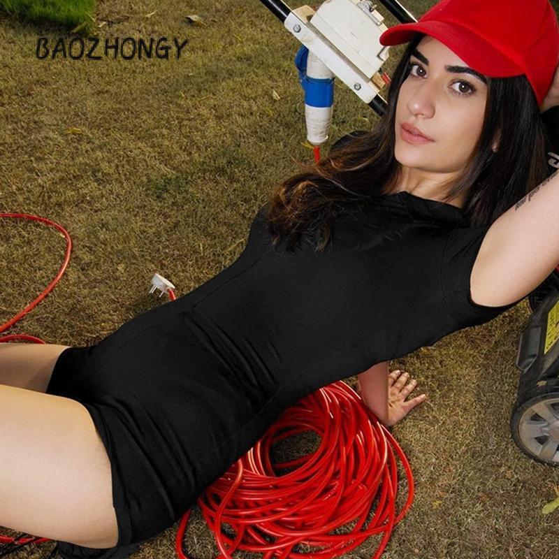 Product Introduction of Women's Slim Sports Bodysuit Solid Color Short Sleeve Lapel Front Zip Up Romper Shorts Jumpsuit 32