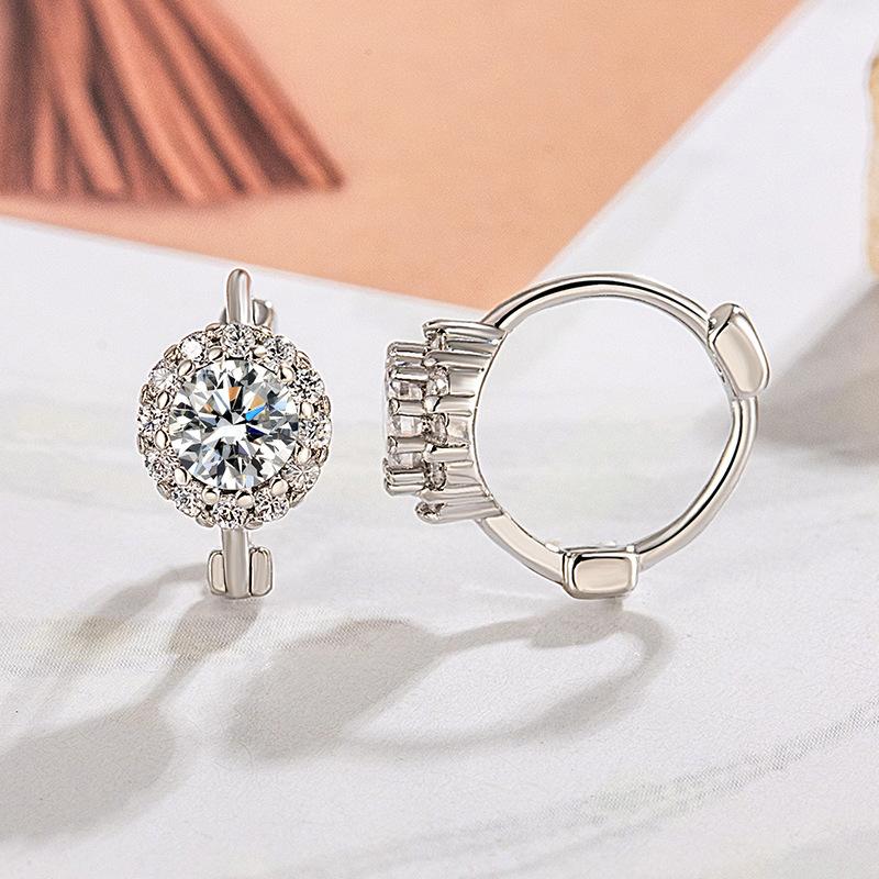 Product Introduction of Luxe & Luster Jewelry Silver Zircon Hoop Earrings, Brass Jewelry, Women's Jewelry, Earrings, Unique Design, High-end, Delicate, Elegant, Versatile, Korean Style 9