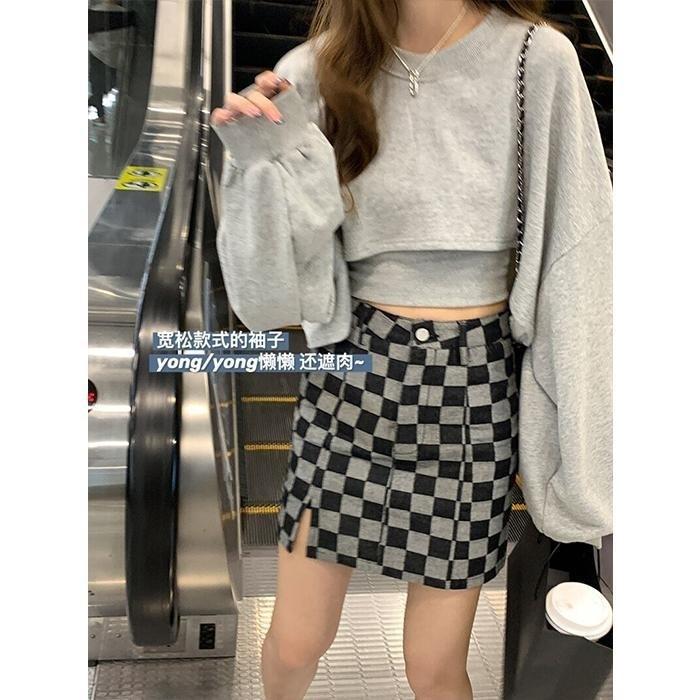 Product Introduction of เสื้อสเวตเตอร์คอกลมแขนยาวผู้หญิงสีทึบ, สไตล์สปอร์ต, แฟชั่นสไตล์ไฮสตรีท, ทรงหลวม, อเนกประสงค์, เสื้อกั๊กสลิง, เหมาะสำหรับฤดูใบไม้ผลิและฤดูร้อน, ปี 2024 1