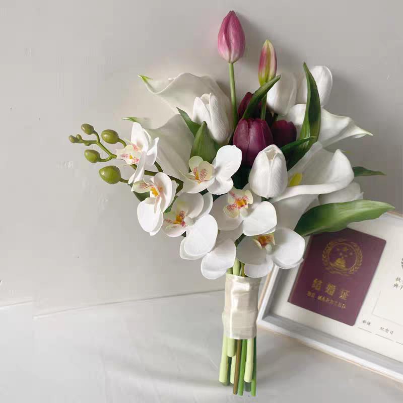 Product Introduction of Sejambak Bunga Palsu, Tulip dan Calla Lily, Bunga Realistik, Alat Fotografi, Sesuai untuk Perkahwinan, Gaya Korea, Sejambak Pengantin Supplies 7