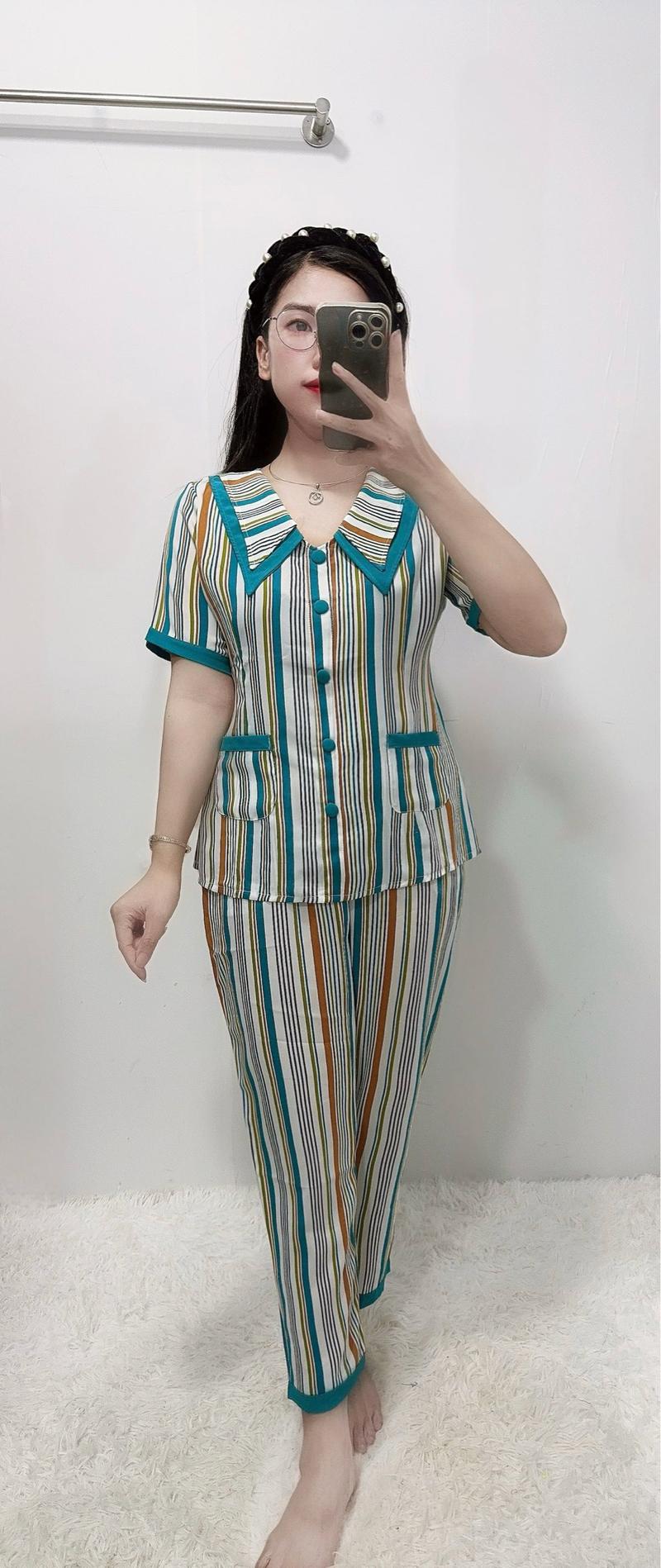 Product Introduction of Đồ Bộ Nữ Thiết Kế Cổ Tim Bâu Nhọn, Áo Tay Ngắn Quần 9 Tấc, Chất Lụa Mango Mềm Mát Có Nhiều Hoạ Tiết, Thích Hợp Cho Mọi Lứa Tuổi Kem Top Women đồ  bộ dobo ngủ 8