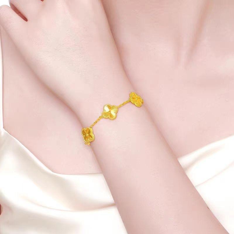Vòng Tay Hoa Bốn Lá, Chất Liệu Đồng Thau Mạ Vàng, Không Phai Màu, Thời Trang Và Thanh Lịch, Dành Cho Nữ, Phong Cách Mới, Hợp Xu hướng, Người Nổi Tiếng Trên Internet, Thiết Kế Đẹp, Phụ Kiện Dễ Phối Đồ|
